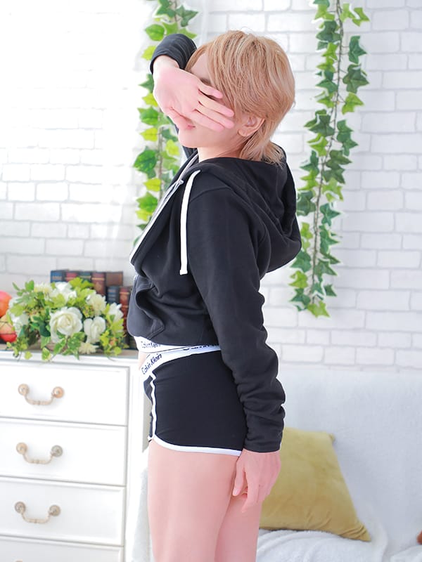 AYUMU